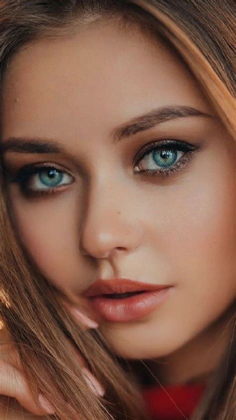 Pin De Snowdrop En Güzel Kızlar Ojos Azules Mujer Ojos De Mujer