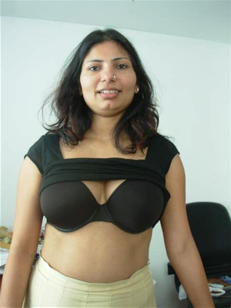 bihari girl silk black bra real showing big boobs photo