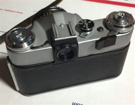 zenit ehnt   helios   lens reflex camera  leather case
