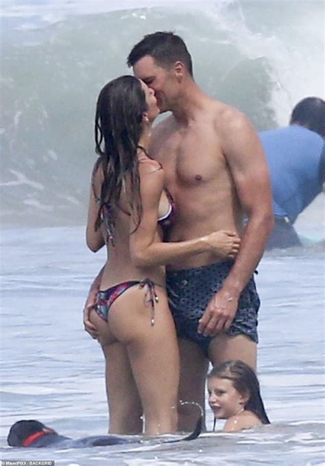 Gisele And Tom Brady Put On A Steamy Display In Costa Rica