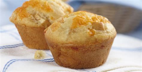 robinhood apple  cheddar muffins