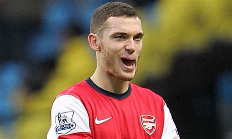 thomas vermaelen admits he wants to leave arsenal for manchester united