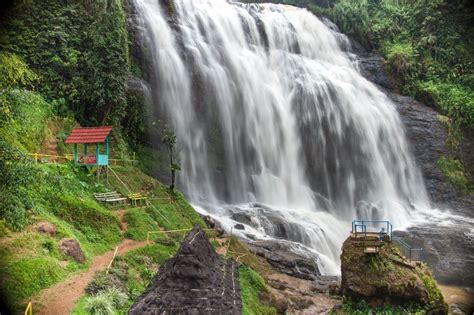 tempat wisata  jawa barat populer  dijamin  vrogueco