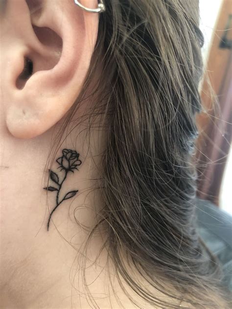 latest   ear tattoos  women  ear tattoos rose