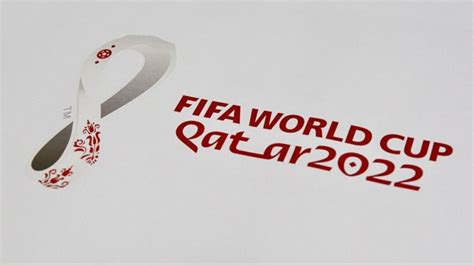 fifa majukan kick  piala dunia  laga pembuka qatar  ekuador