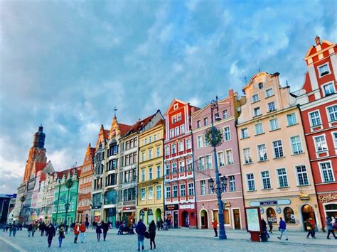 polands tourism marketers caught  grip  uncertainty  nearby war