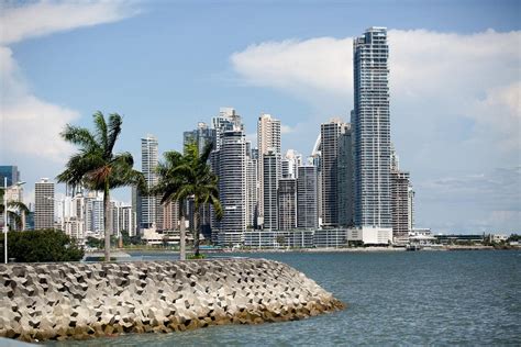 panama city in central america is it worth visiting or not 2023