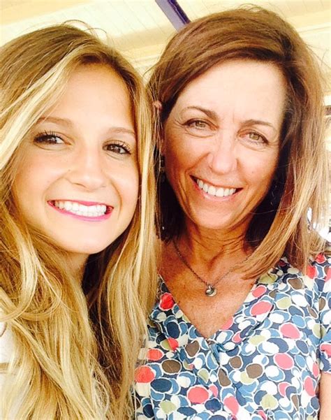 mom s surprise visit to daughter s dorm room goes wrong