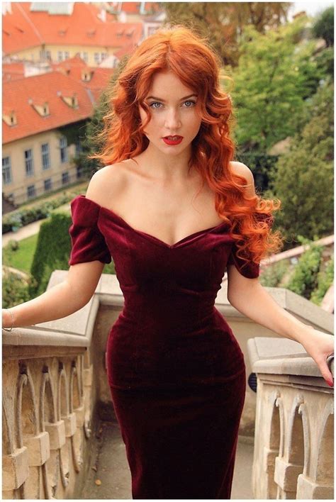 Pin By Yulia Kononko On Womens Fashion Red Hair Woman Red Haired