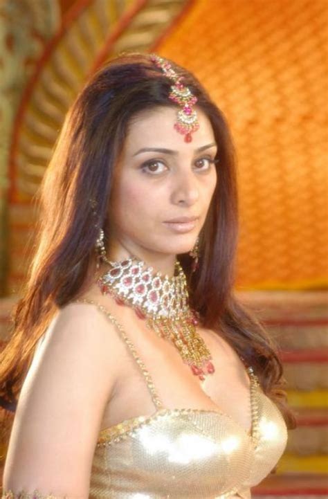 everything to give for everyone bollywood hot actress tabu