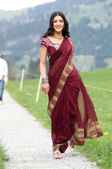 shruti hassan gorgeous stills in saree shruti hassan latest half saree still shruti hassan hot