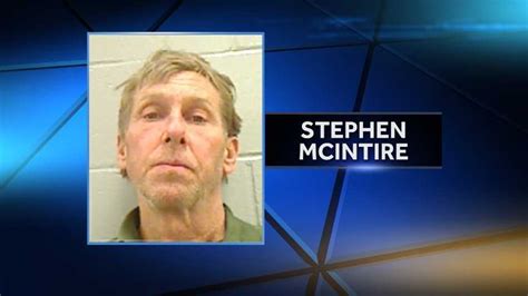convicted sex offender accused of exposing himself was