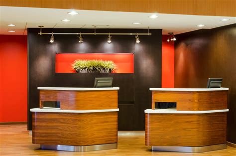 front desk  courtyard  marriott hotel marian kraus chicago