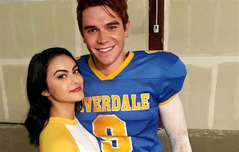 Archie Andrews And Veronica Lodge Totally Make Out In The