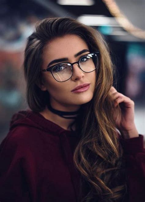 Beautiful Hairstyles For Women With Glasses For 2019 Hair Is One Of