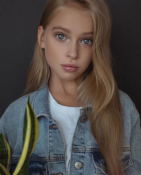 liza sheremeteva model on instagram “Сложно выбрать лучшую Помогайте
