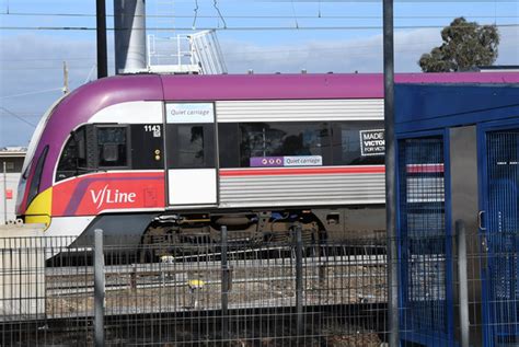 rail punctuality   par dandenong star journal