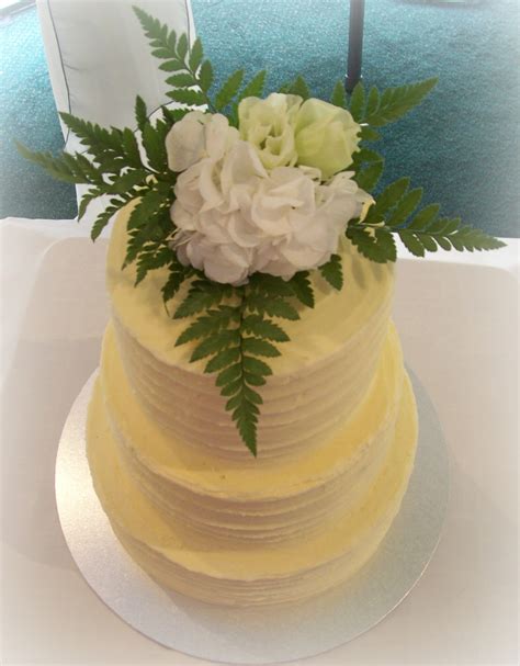 Buttercream Wedding Cake 550 • Temptation Cakes