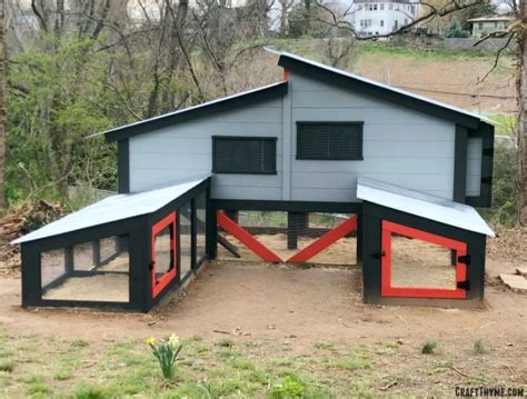 modern chicken coop custom design    reaganskopp homestead