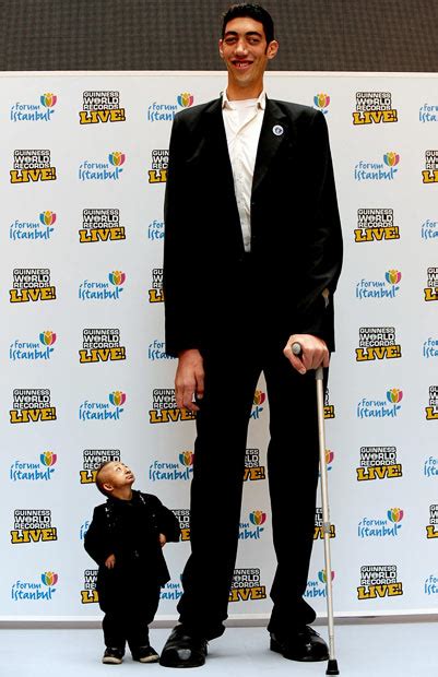 The World S Tallest Man Sultan Kosen And The Shortest Man In The