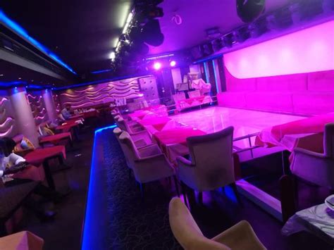 Mirchi 3 Dance Bar In Dubai Expat Nights In Uae Expat Nights In