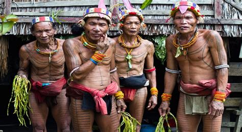 tiga tradisi tato berasal suku asli indonesia okezone news