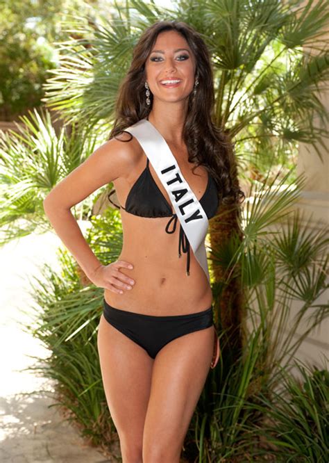 bikini hollywood blog miss universe 2010 contestants in sexy swimsuit