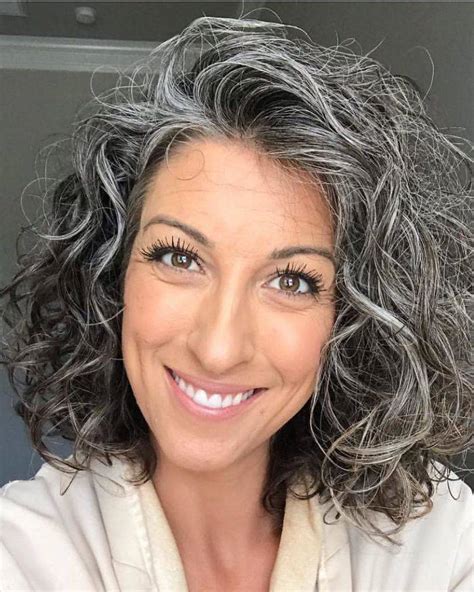 women decided  love  gray hair     pics izismilecom