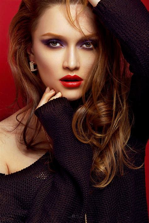 Sign In Beautiful Eyes Perfect Red Lips Woman Face