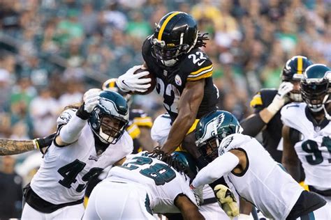 najee harris steelers rb unleashes major stiff arm for extra yards