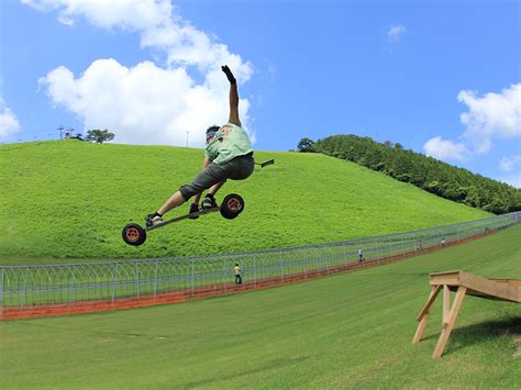 夏のスキー場も「かなり遊べる」！ 【公式】アップかんなべ｜兵庫県豊岡市・関西 スキー・スノボード・雪のゆうえんち