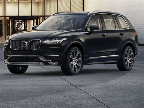 volvo xc crossover adds safety styling