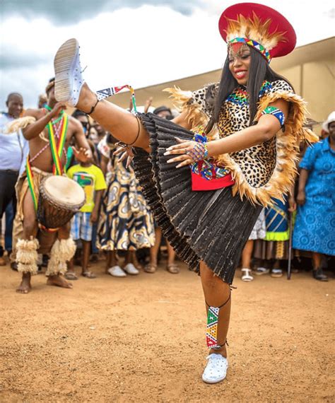 clipkulture makoti in zulu traditional attire for umembeso