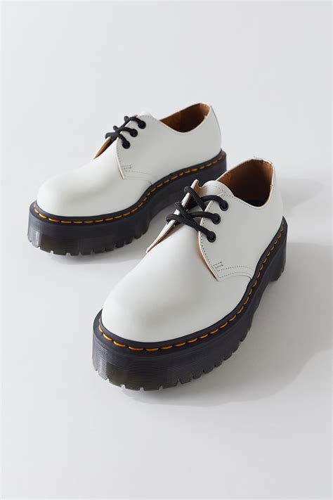 dr martens  smooth leather platform oxford urban outfitters mexico