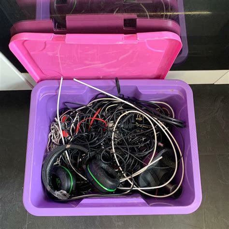 box full  wires  cables  sheffield south yorkshire gumtree