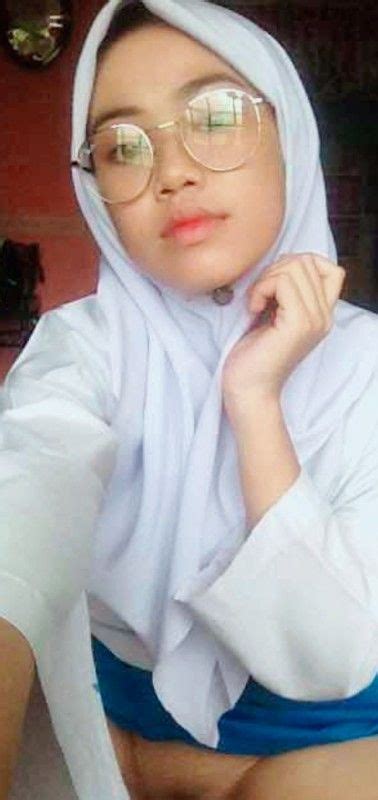hijab buka baju homecare