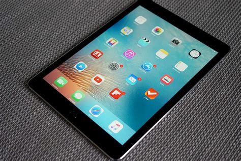 ipad pro   outsold  apples cheaper tablets cult  mac