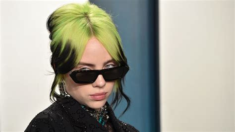 billie eilish responded  claims   overlined  lips    photo allure