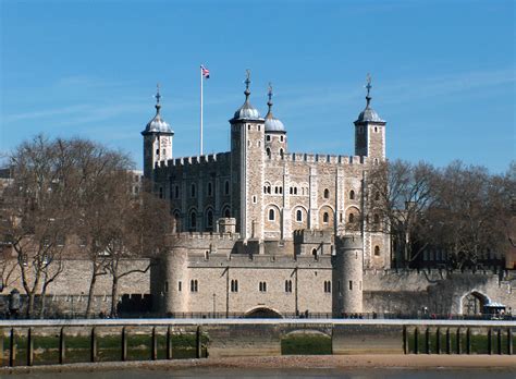 filetower  london april jpg wikimedia commons