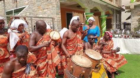 Wow Energetic Adowa Dance At A Ghanaian Traditional Marriage Youtube