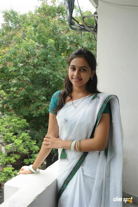 Sri Divya At Mallela Teeramlo Sirimalle Puvvu Pm 5