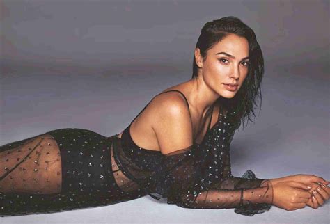 30 insanely sexy gal gadot photos before and after wonder woman movie
