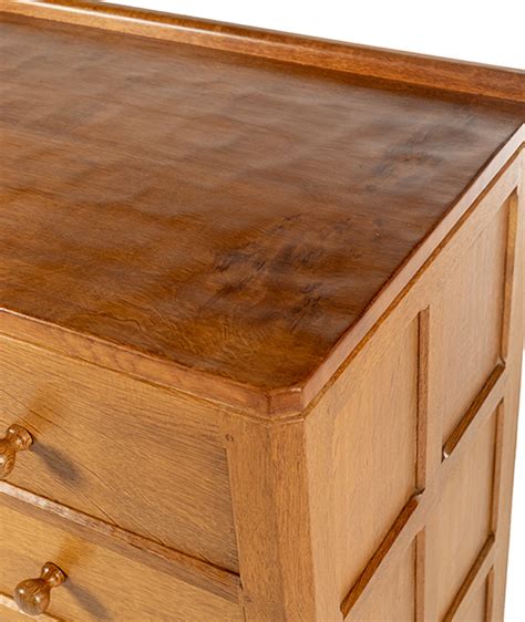 cm classic mouseman  chest  drawers
