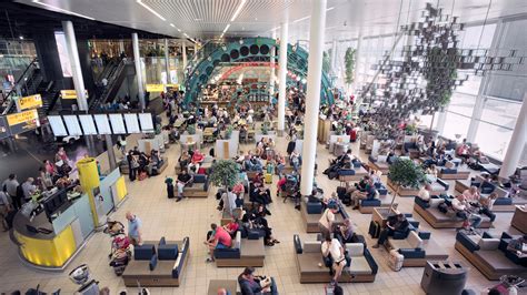 amsterdams schiphol airport  testing facial recognition  boarding conde nast traveler