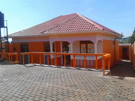 houses  sale kampala uganda house  sale matugga kampala