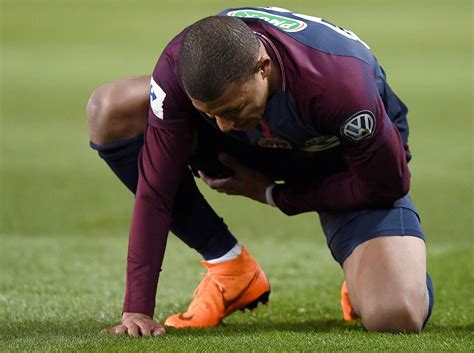 Psg Could Be Without Kylian Mbappe And Neymar For
