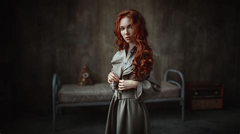 4553543 Women Redhead Open Mouth Model Oksana Butovskaya