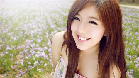 Free Download Beautiful Asian Girl Cute Smile Eyes Hd Wallpaper