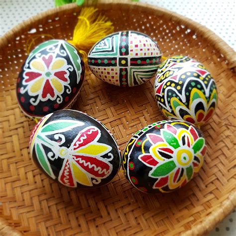 set   traditional hand painted ukrainian easter eggs