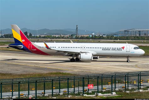 hl asiana airlines airbus  nx photo  cwong id